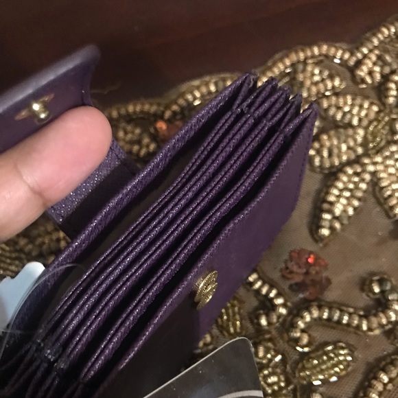 Cards holder by Danier - Picture 3 of 3